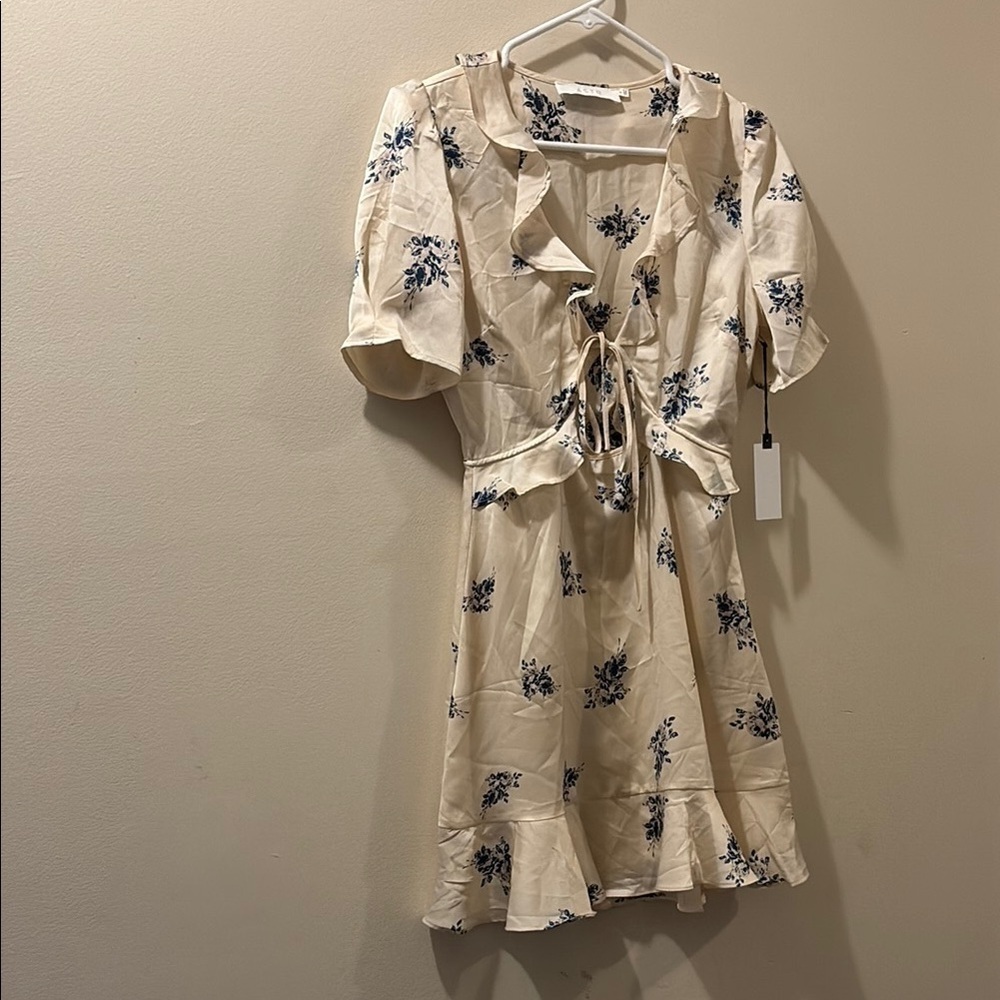 ASTR the label Cream Ruffled Tie Front Mini Dress - size small - NWT